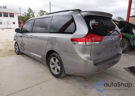 2012 Toyota Sienna Le V6 8 Passenger from USA, damaged, VIN 5TDKK3DC7CS214915